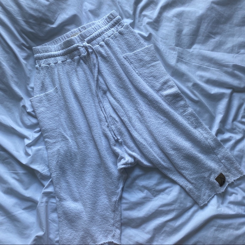 Tribe Kelley White Towel Capris